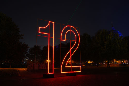 Marx-Engels-Forum  Fossil Licht-Uhr